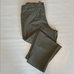 Hunter Green Capris